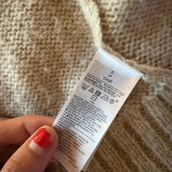 GAP Beige Wool Women's Cardigan Sweater - Picture 6 of 8